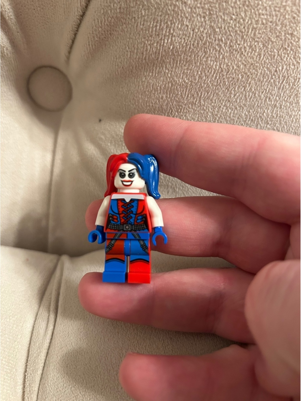 LEGO Super Heroes Harley Quinn MiniFigure Red & Blue 76053